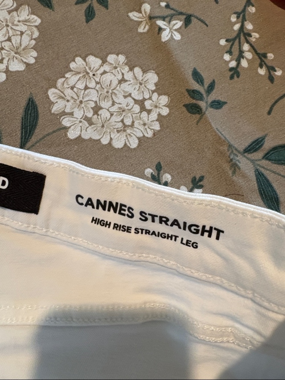 Carl Lagerfeld size 10 white jeans 1803 - Picture 8 of 9